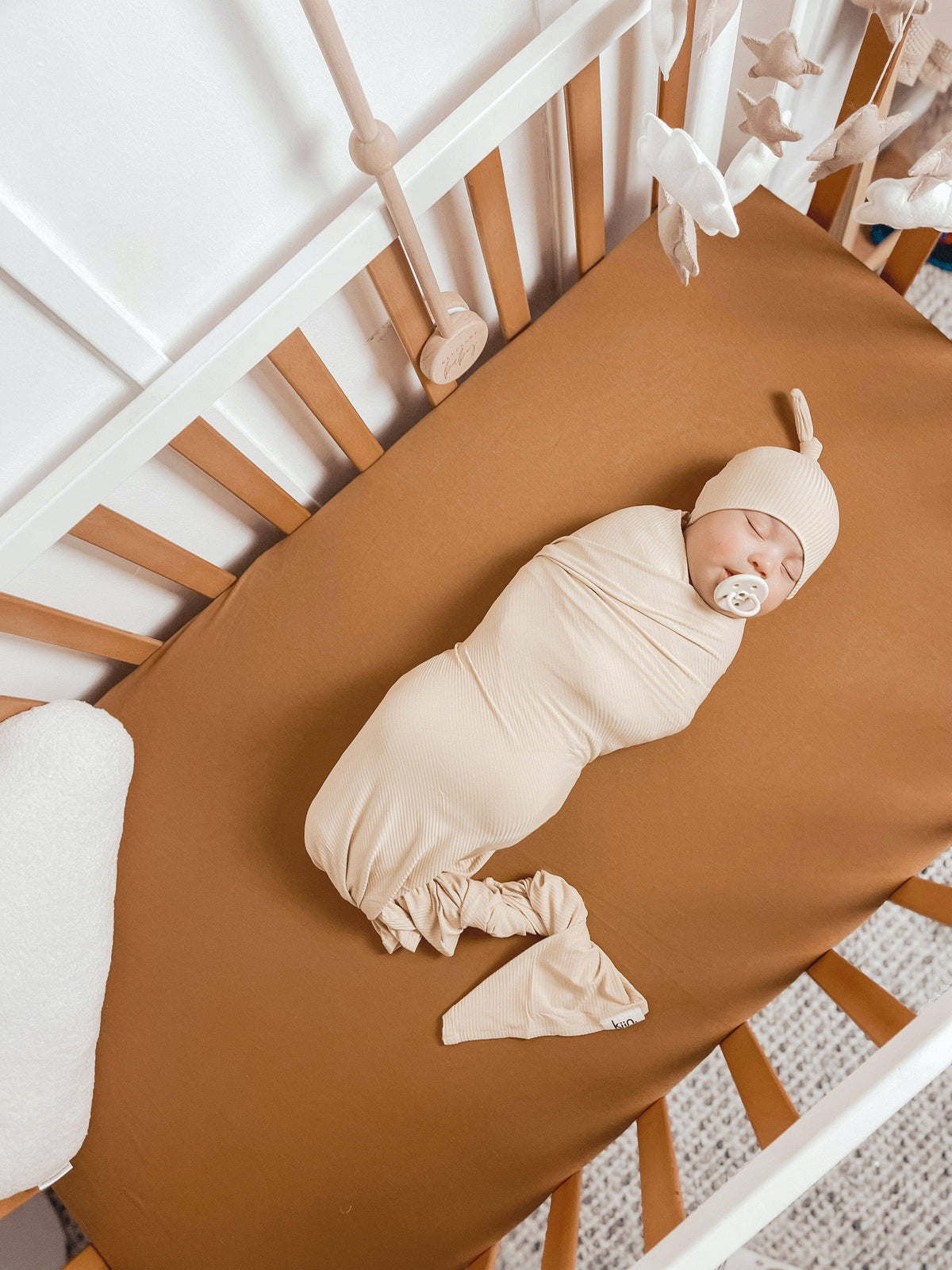 Bamboo Stretch Swaddle: Chocolate