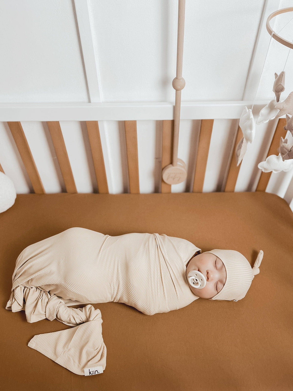 Bamboo Stretch Swaddle: Chocolate
