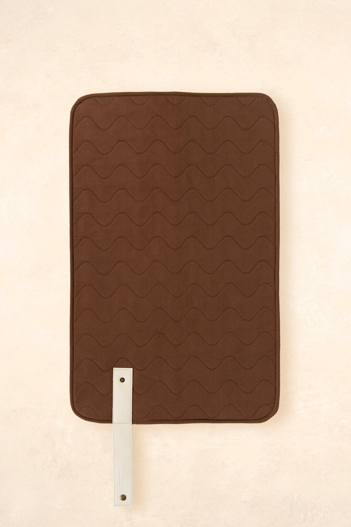 Luxe Travel Change Mat: Chocolate