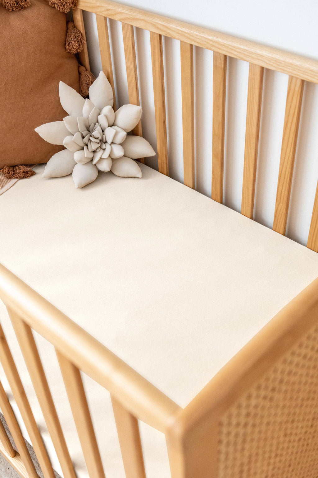 Cot Organic Sheet: Buttercup