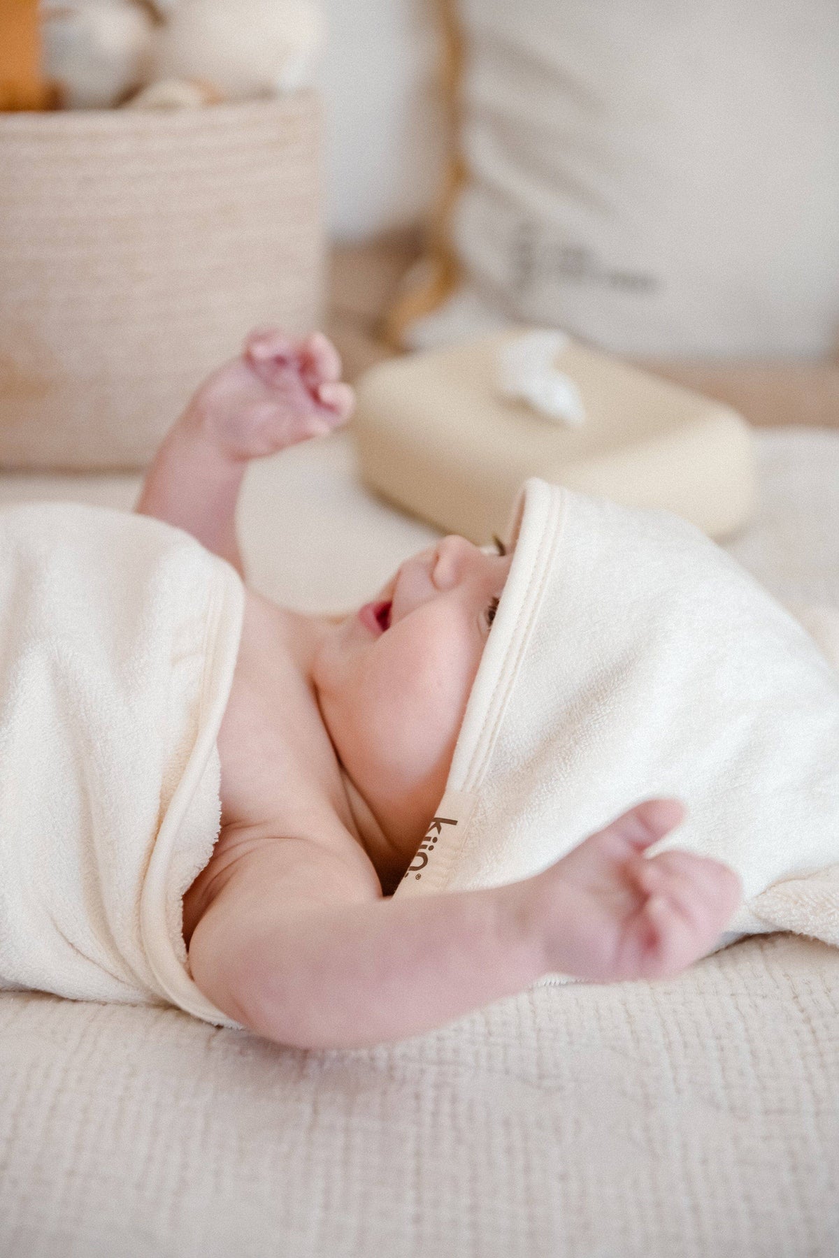 Hooded Towel: Buttercup