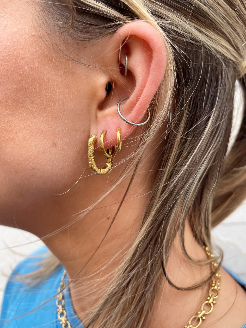 Isabelle Hammered Hoops
