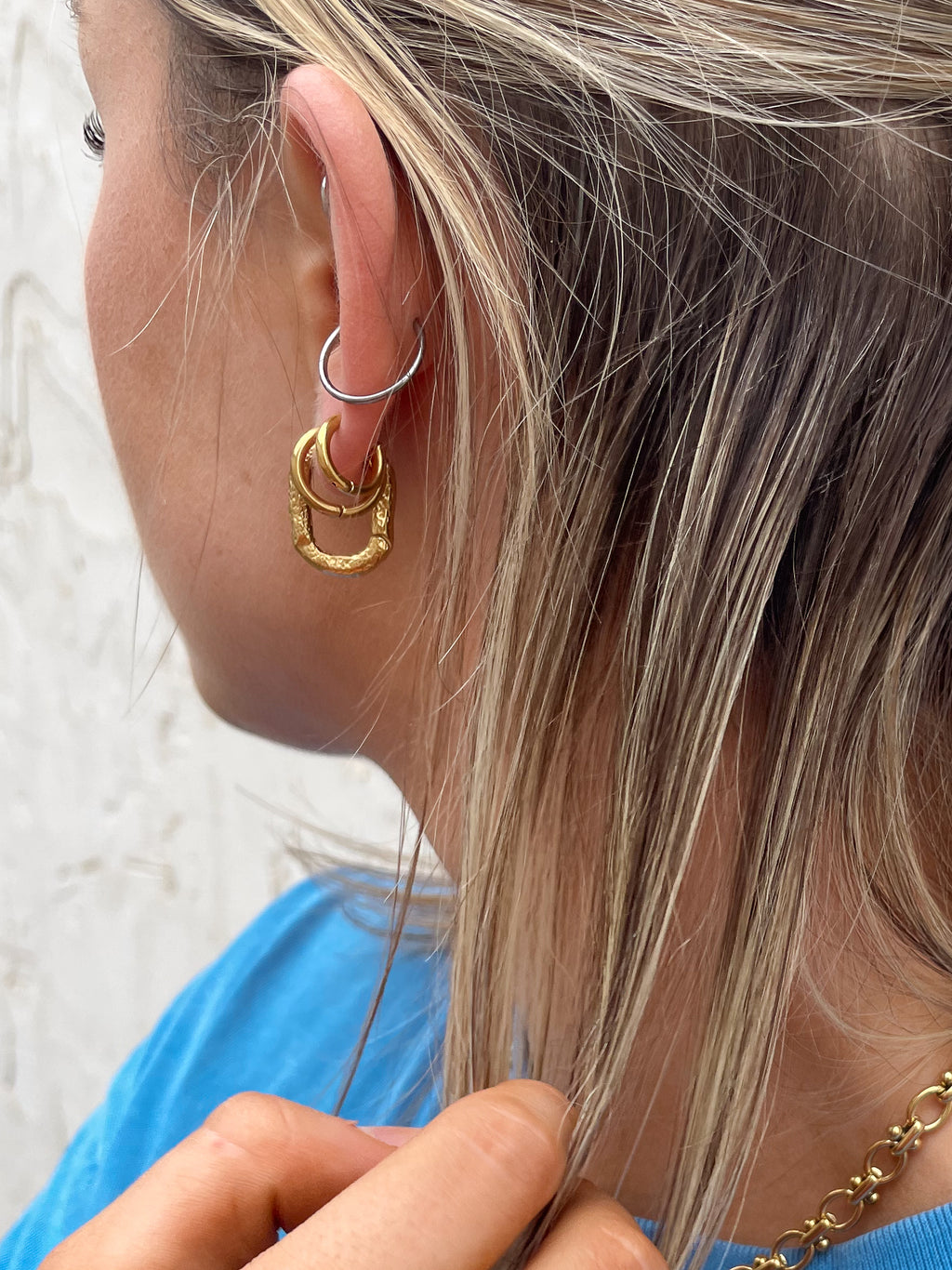Isabelle Hammered Hoops