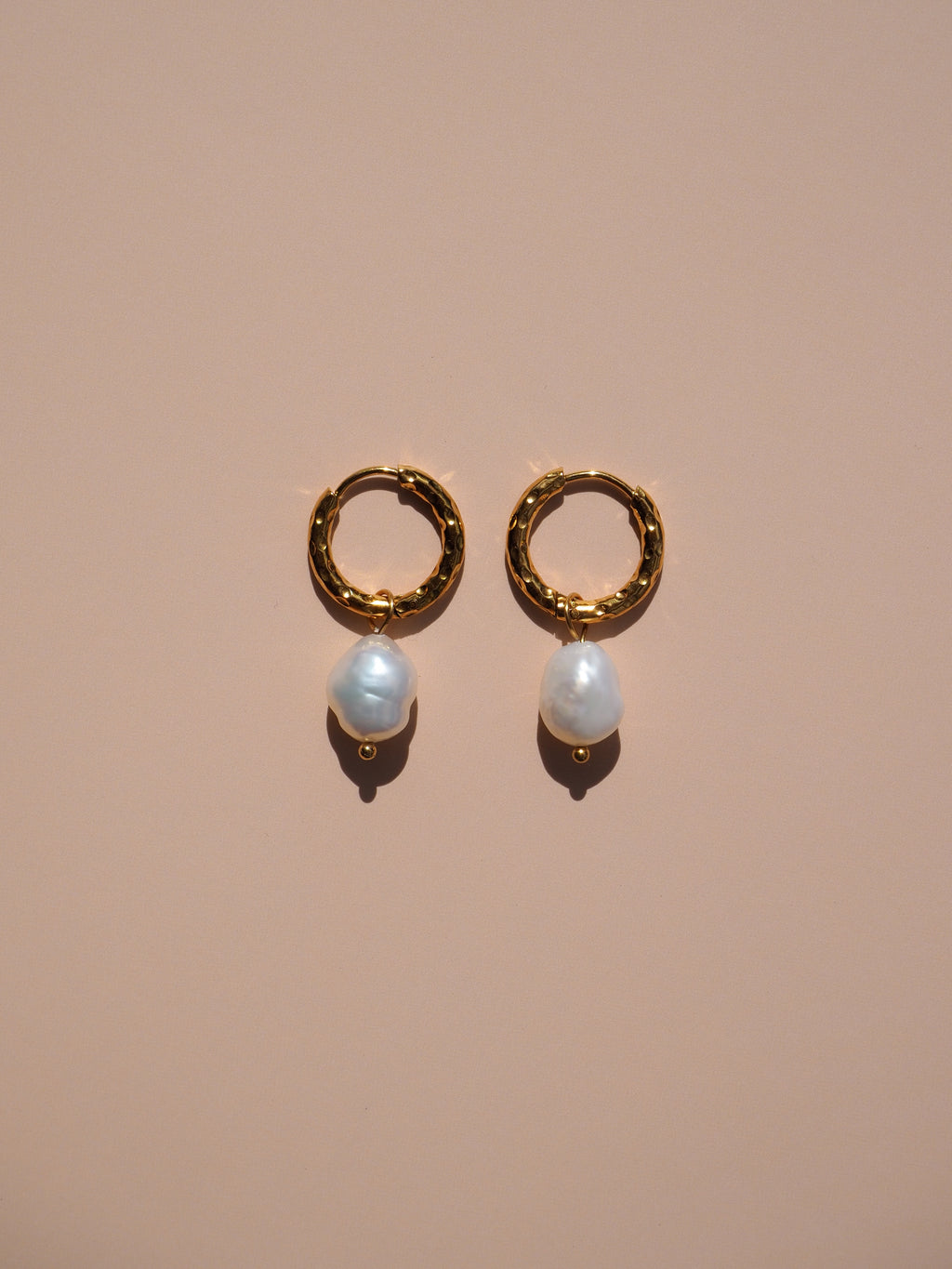 Freshwater Pearl Hammered Hoops