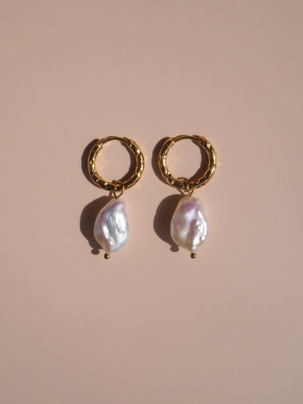 Keshi Pearl Hammered Hoops