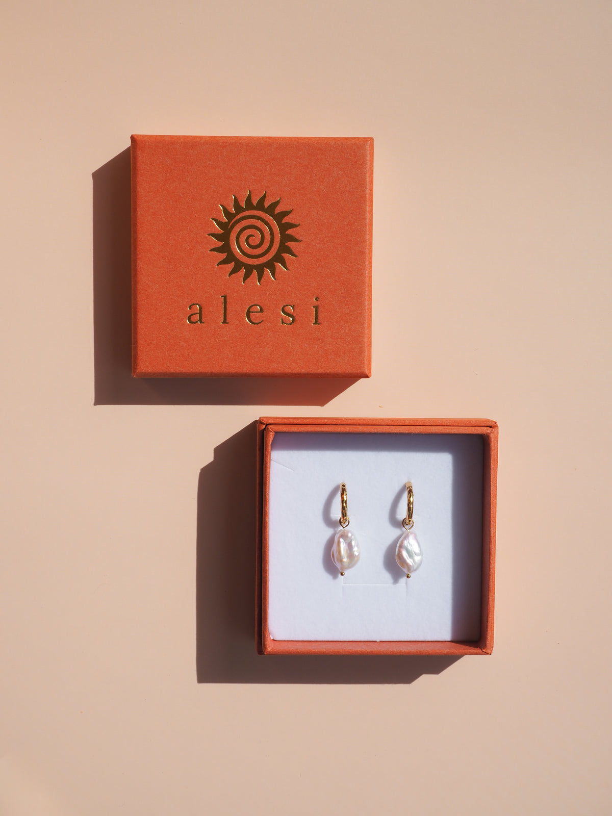Keshi Pearl Hammered Hoops