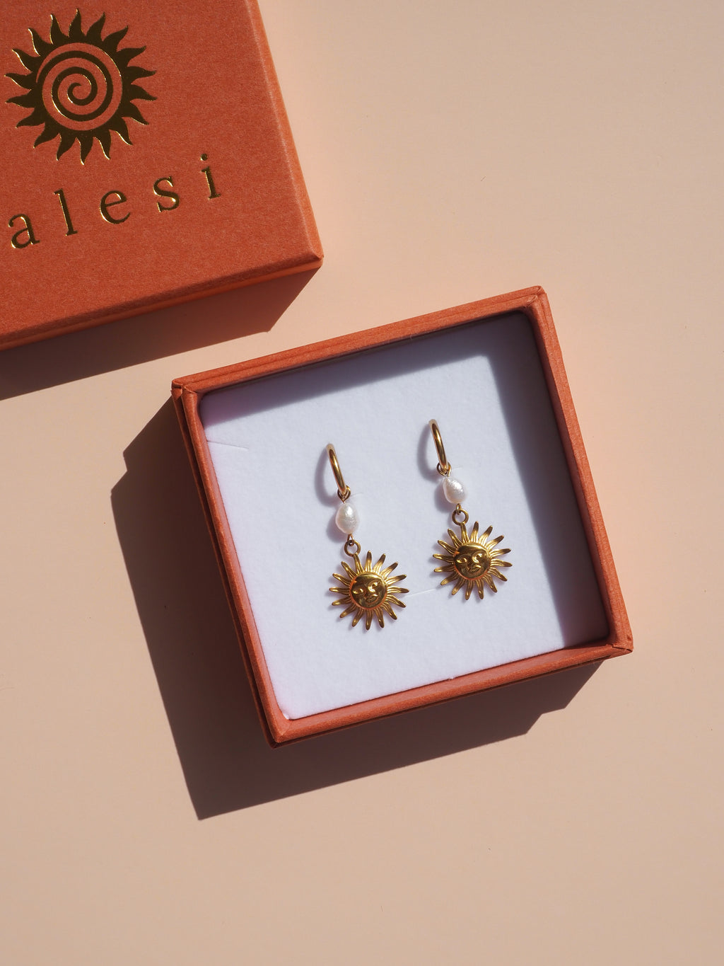 Sun Pearl Earrings