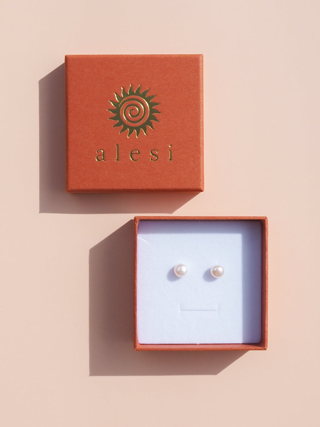 925 Sterling Silver Pearl Studs