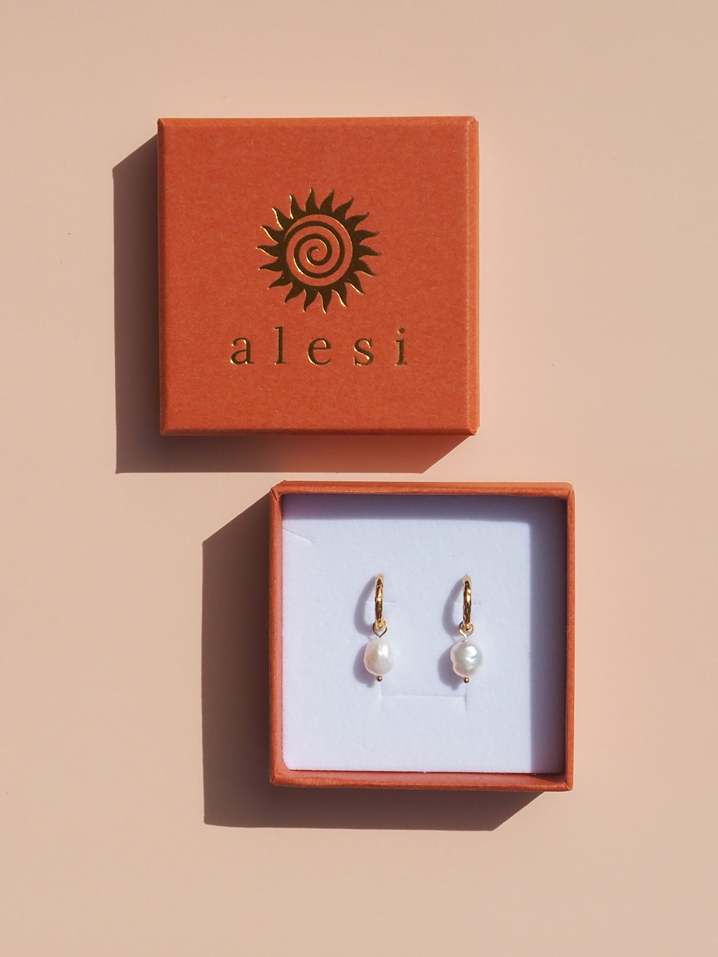 Freshwater Pearl Hammered Hoops
