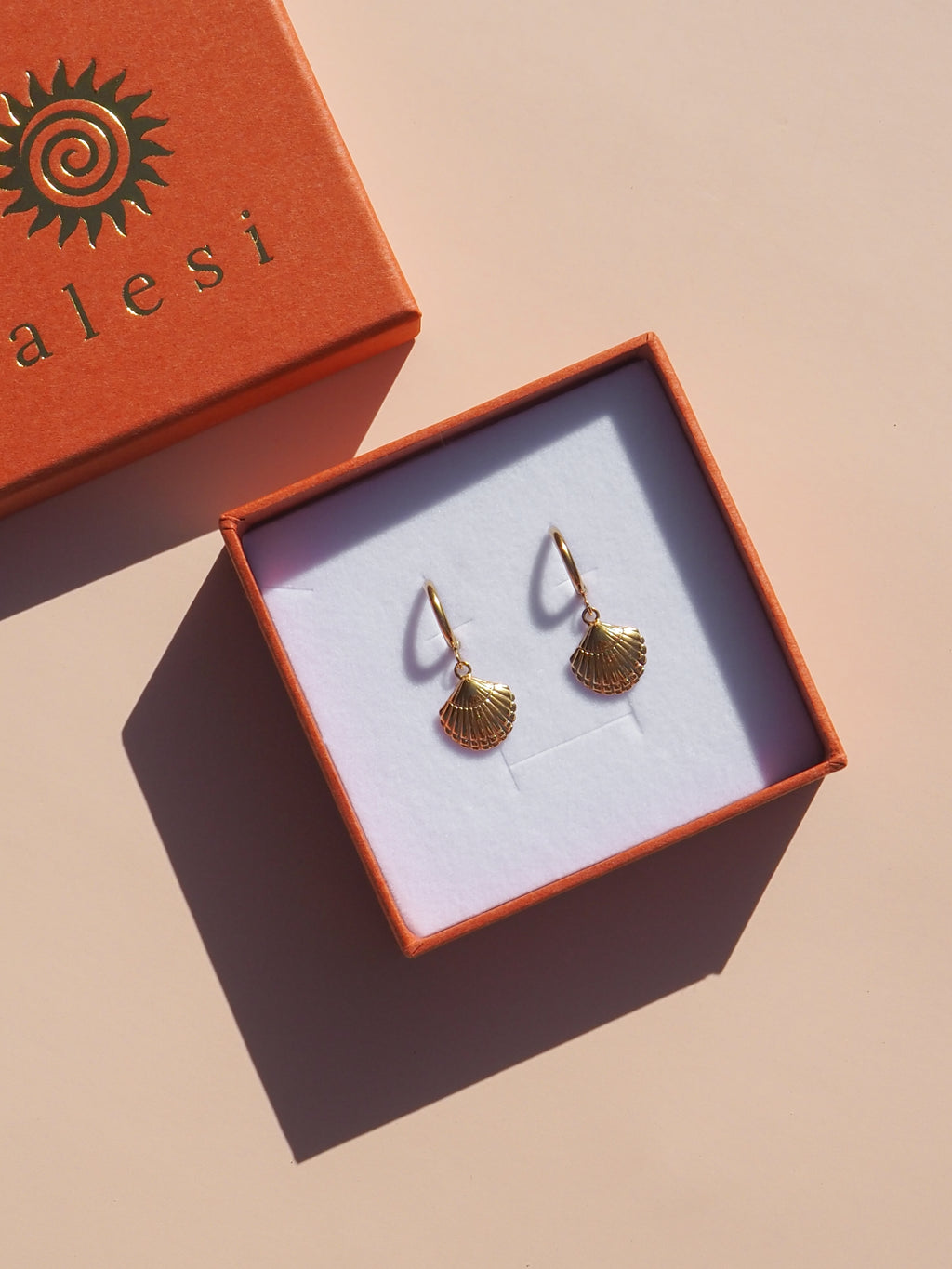 Seashell Scallop Hoops