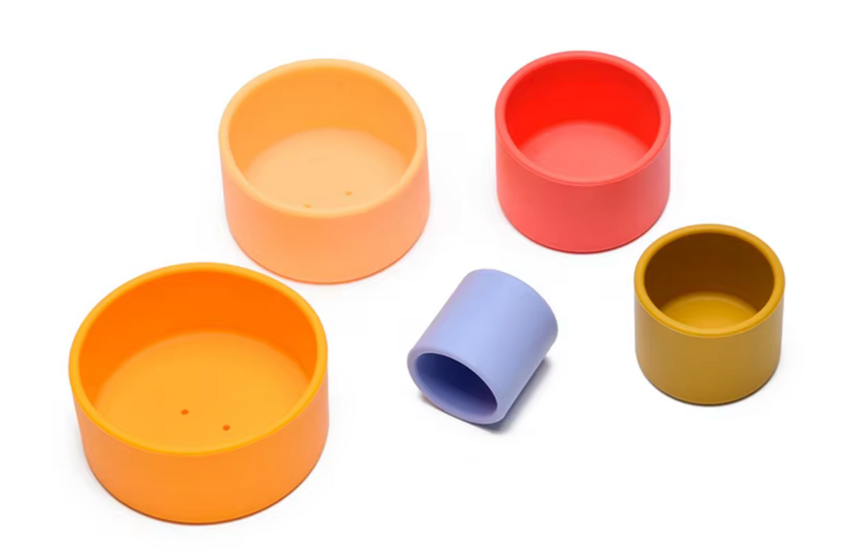 Milk Addict Silicone Stacking Cups - Golden Hour