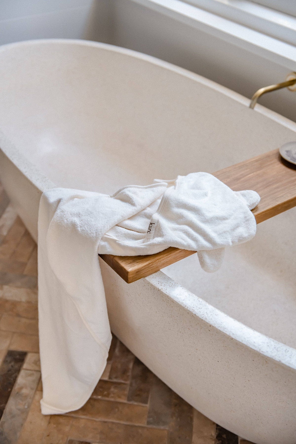 Hooded Towel: Buttercup