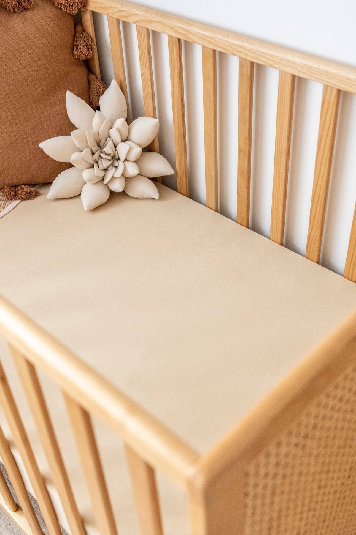Cot Organic Sheet: Buttercup