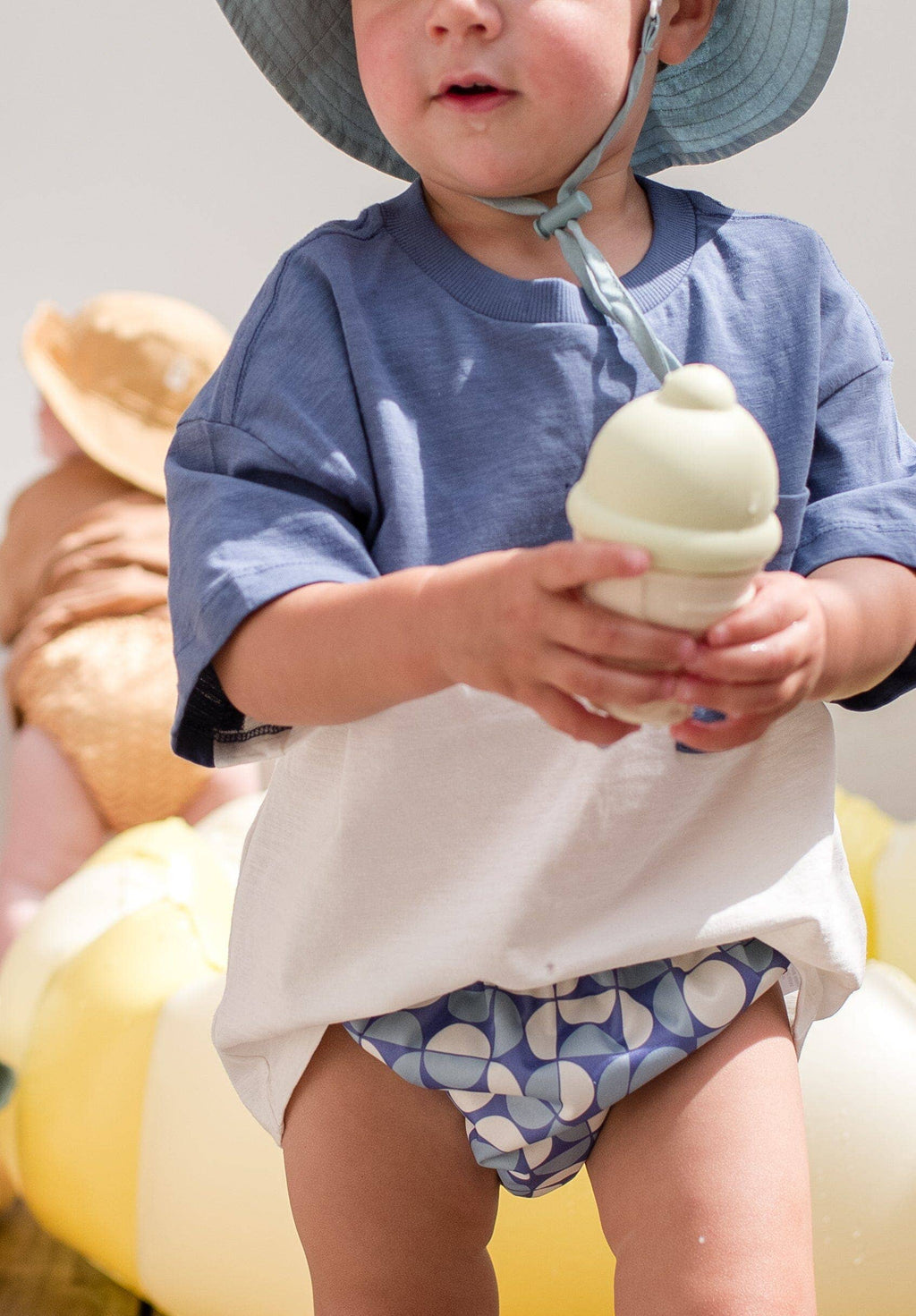 Reusable Swim Nappy: Daisy Daze / Medium (7-10kg)