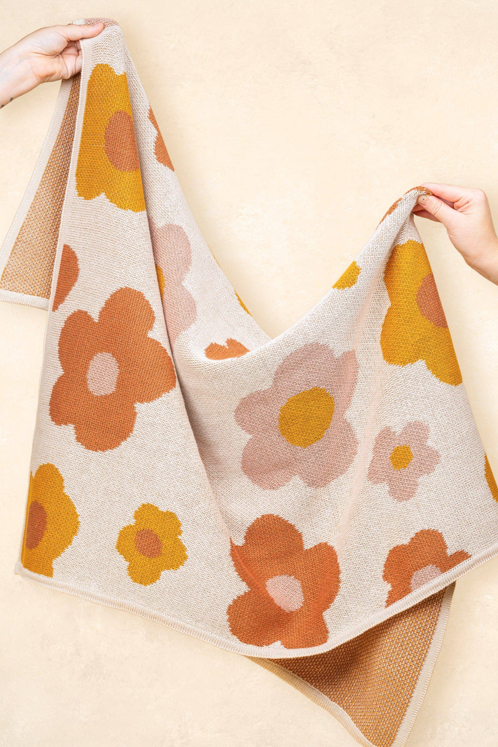 Organic Cotton Knitted Blanket: Bloom