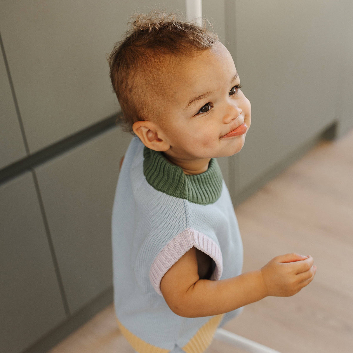 Colour Block Vest: 2
