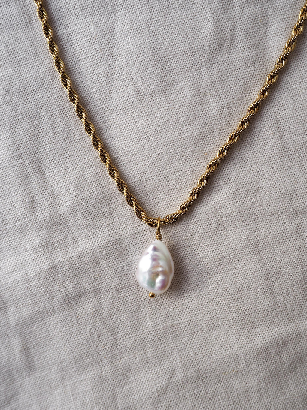 Keshi Pearl Twist Chain Necklace